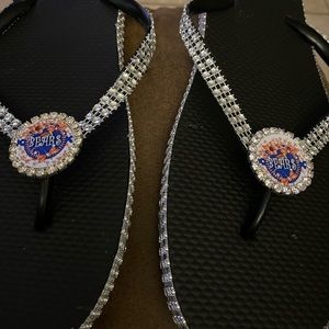 Chicago bears flip flops